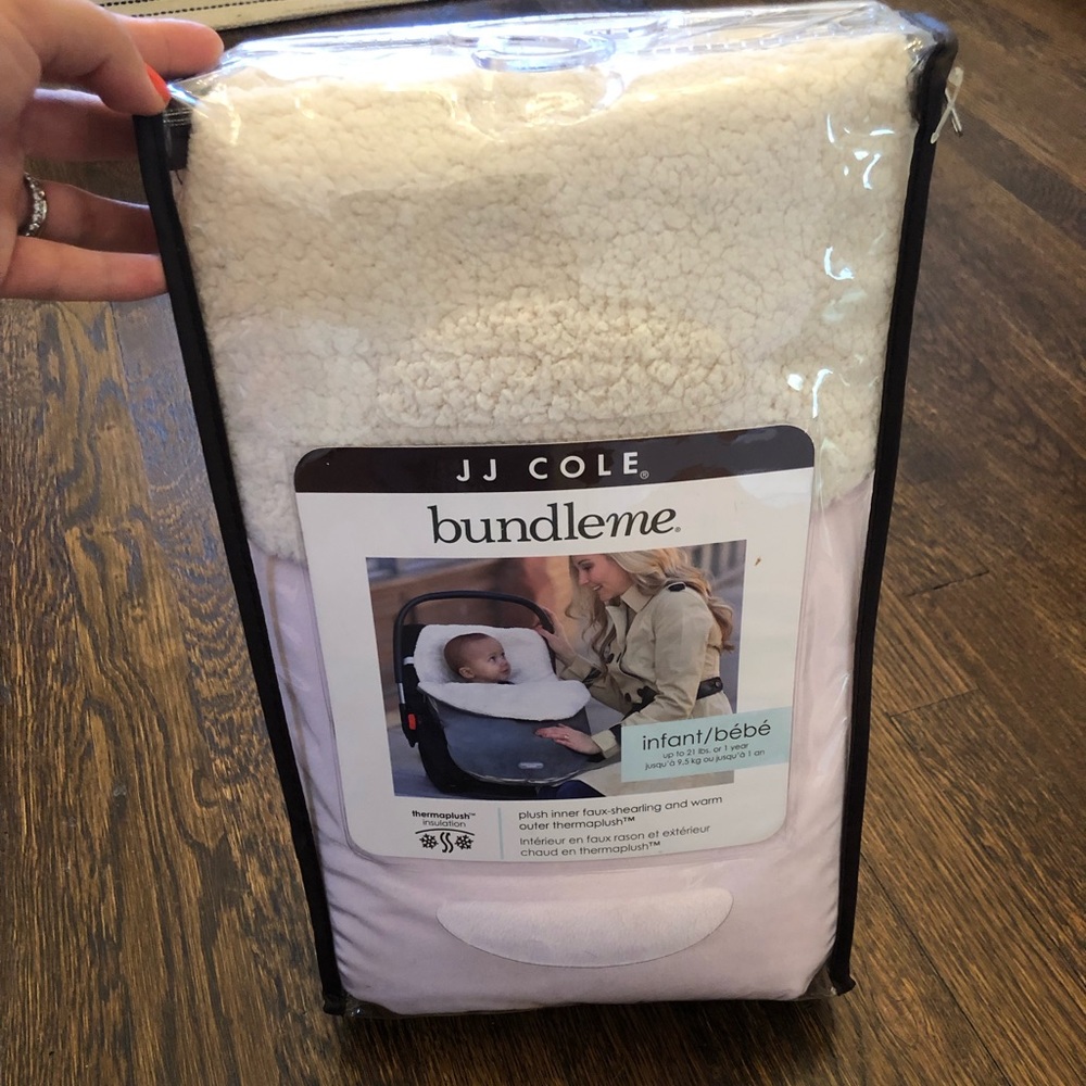 NEW JJ Cole BundleMe in Pink